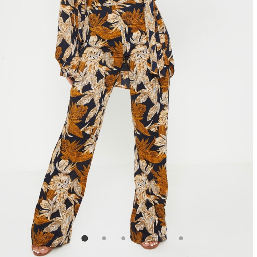 Black Leaf Print Beach Flares